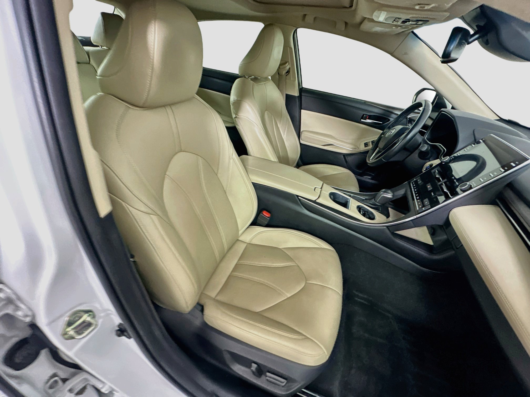 Used 2020 Toyota Avalon XLE w/ Moonroof Package FWD image 31