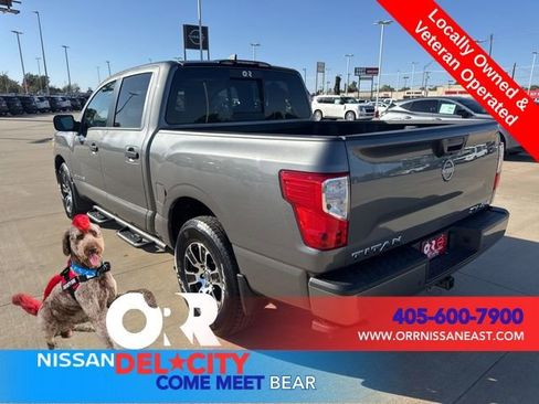 Used 2023 Nissan Titan SV w/ Accessory Utility Package image 3