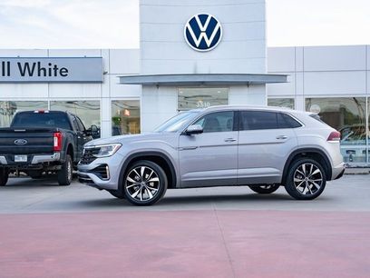 New 2026 Volkswagen Atlas Cross Sport SEL Premium R-Line