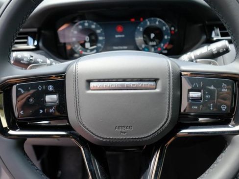 Used 2025 Land Rover Range Rover Velar S AWD/4WD image 27