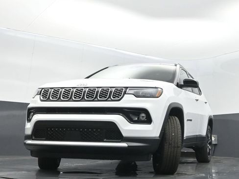 New 2026 Jeep Compass Limited image 32