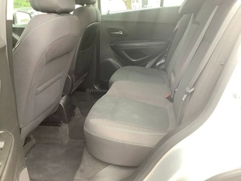 Used 2016 Chevrolet Trax LS FWD image 14