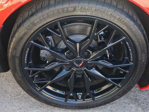 Used 2024 Chevrolet Corvette Stingray Preferred Cpe w/ 2LT RWD image 25