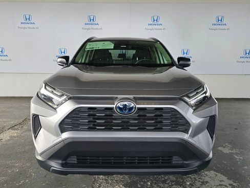 Used 2023 Toyota RAV4 LE AWD/4WD image 31