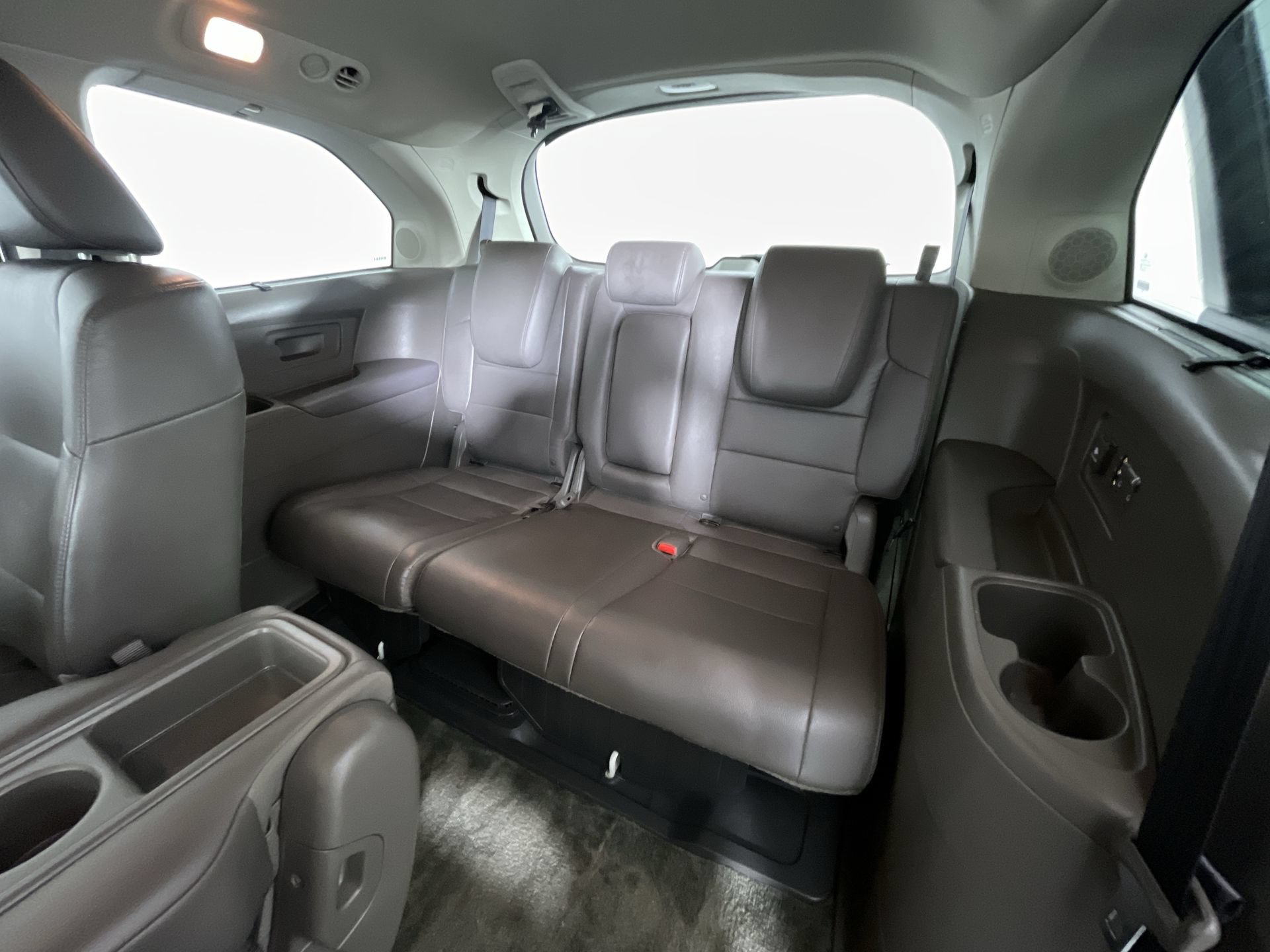 Used 2015 Honda Odyssey Touring Elite image 24