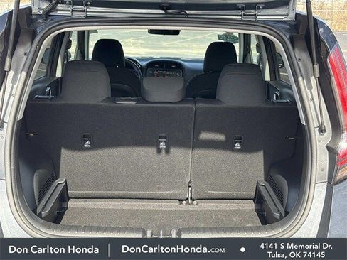 Used 2025 Kia Soul LX image 8