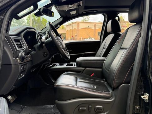 Used 2020 Nissan Titan PRO-4X w/ Pro-4x Convenience Package image 25