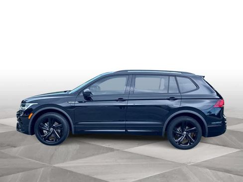 Used 2024 Volkswagen Tiguan SE R-Line FWD image 5
