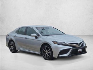 Used 2024 Toyota Camry SE FWD video 3