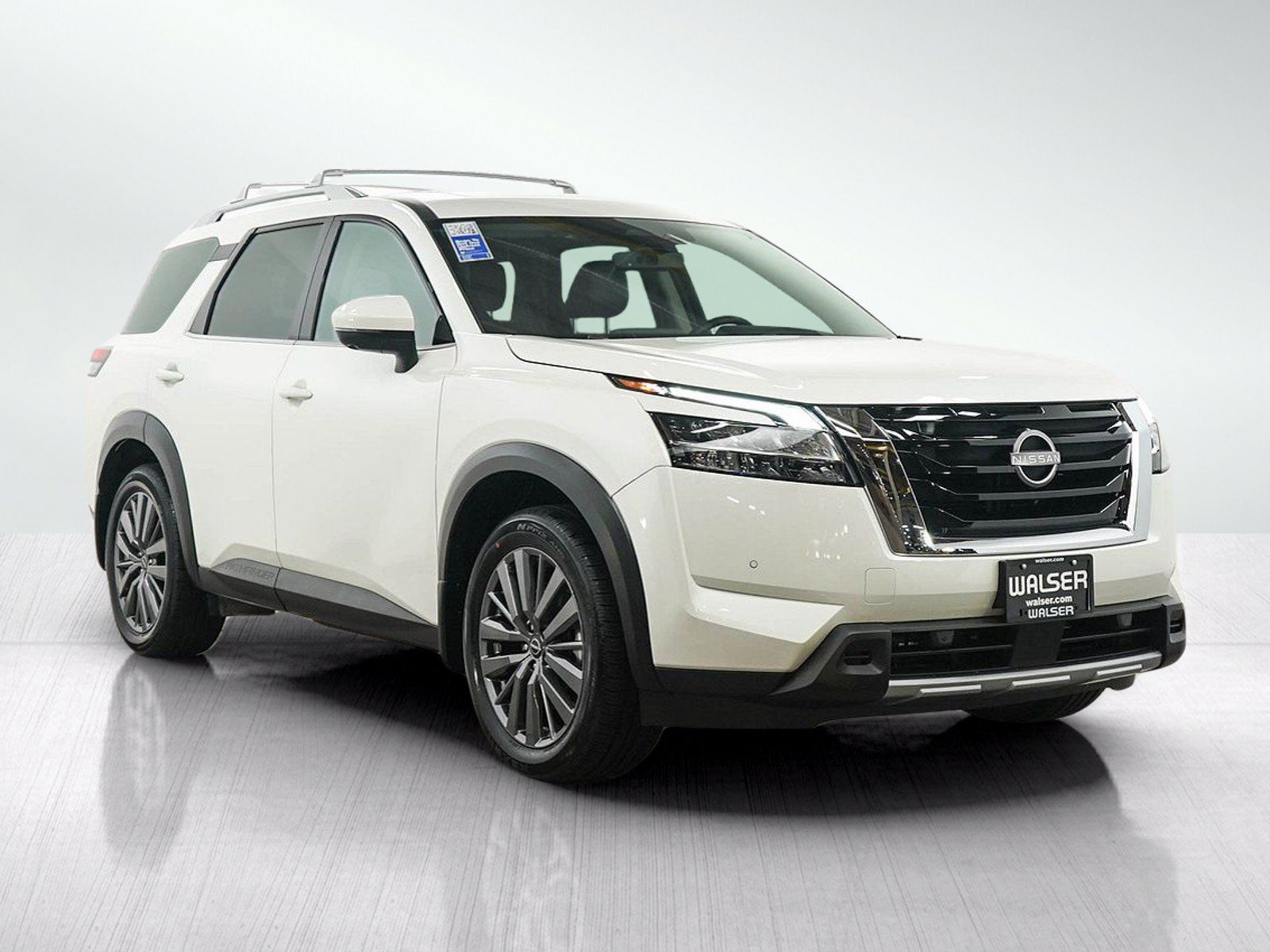 Used 2024 Nissan Pathfinder SL w/ SL Premium Package AWD/4WD image 7