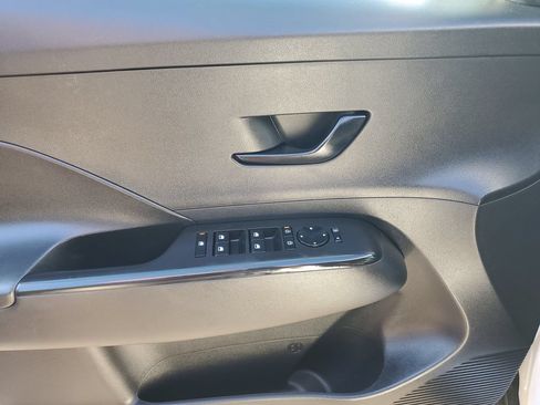 Used 2024 Hyundai Kona SEL FWD image 15