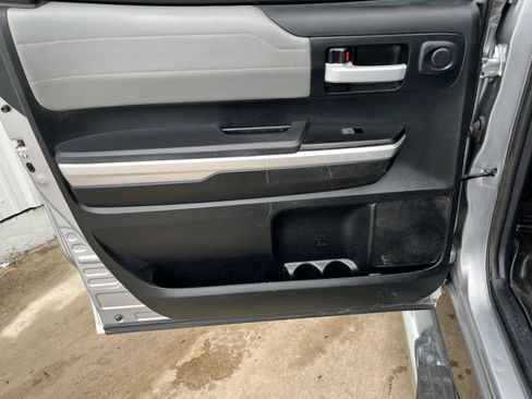 Used 2017 Toyota Tundra Limited AWD/4WD image 13