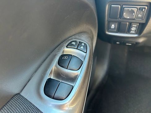 Used 2012 Nissan Juke SL image 20