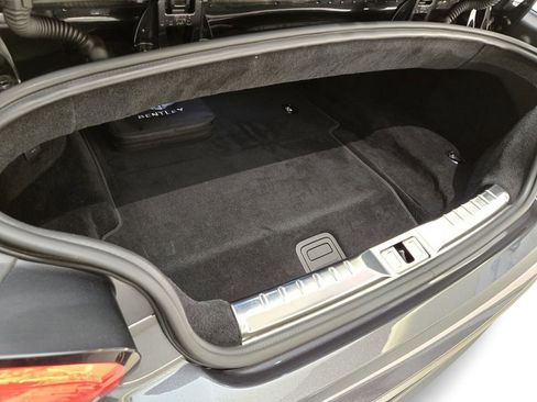 Used 2023 Bentley Continental GT V8 image 22