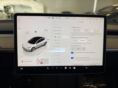 Used 2023 Tesla Model 3 Standard Range RWD image 13