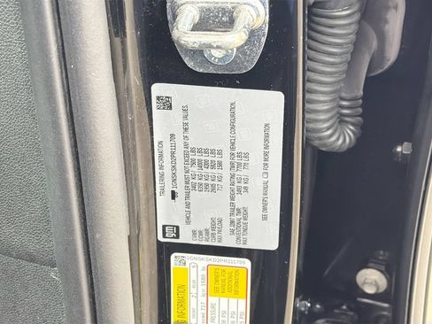 Used 2023 Chevrolet Tahoe Premier AWD/4WD image 38