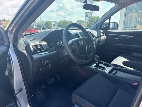 Certified 2018 Honda Ridgeline Sport image 10