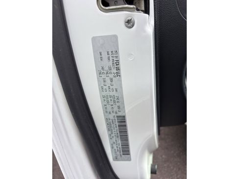 Used 2018 Dodge Grand Caravan SE image 5