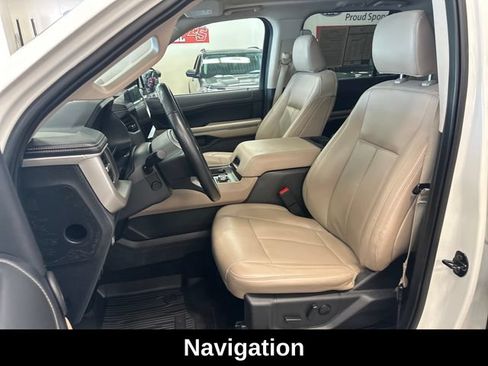 Used 2023 Ford Expedition XLT AWD/4WD image 5