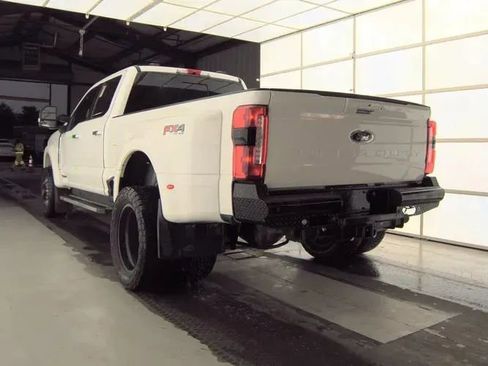 Used 2023 Ford F450 Lariat w/ Tow Technology Package AWD/4WD image 3
