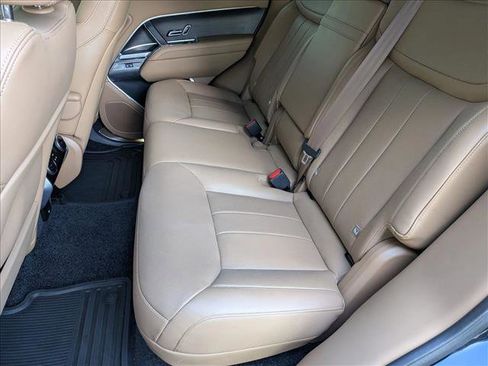 Certified 2025 Land Rover Range Rover SE AWD/4WD image 16