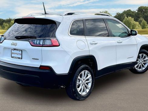 Used 2019 Jeep Cherokee Latitude w/ Popular Appearance Group FWD image 11