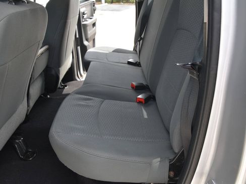 Used 2016 RAM 1500 Classic SLT RWD image 12