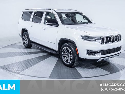 Used 2024 Jeep Wagoneer L Series II w/ Flexible Seating Group image 14