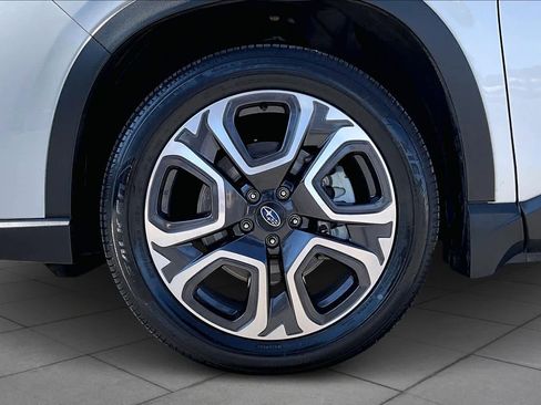 Used 2023 Subaru Ascent Touring image 11