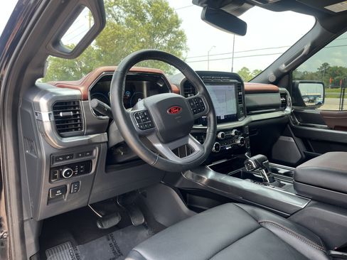 Used 2023 Ford F150 Lariat w/ Max Trailer Tow Package AWD/4WD image 14