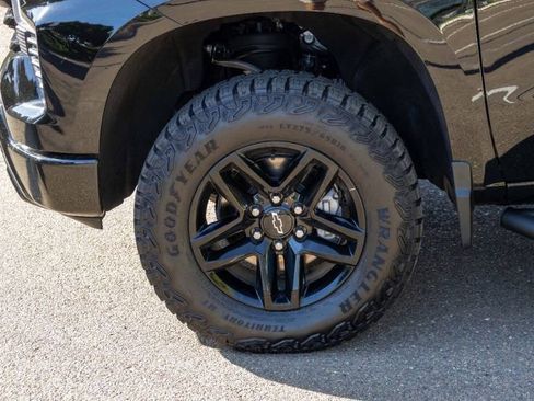 Used 2024 Chevrolet Silverado 1500 LT Trail Boss w/ LT Trail Boss Premium Package image 14