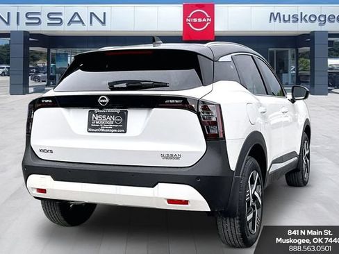 New 2026 Nissan Kicks SV FWD image 5