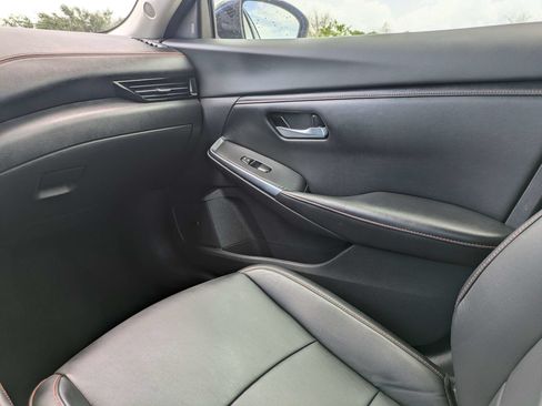 Used 2021 Nissan Sentra SR w/ SR Premium Package FWD image 18