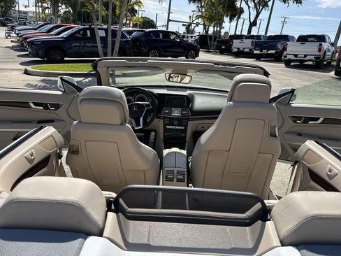 Used 2017 Mercedes-Benz E 400 Cabriolet image 32