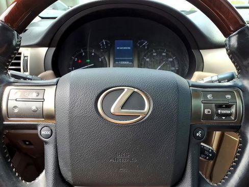 Used 2018 Lexus GX 460 Premium w/ Premium Package AWD/4WD image 24