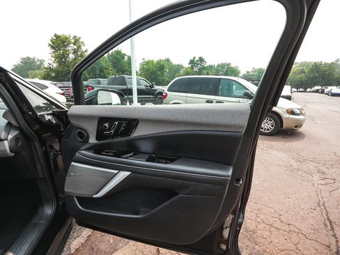 Used 2025 Cadillac Optiq Luxury 1 AWD/4WD image 16