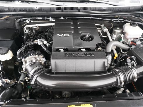Used 2023 Nissan Frontier PRO-4X w/ Technology Package AWD/4WD image 31