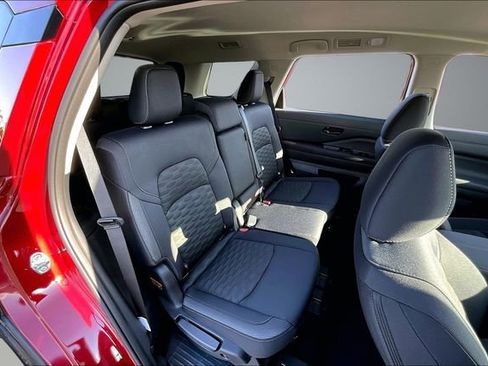New 2026 Nissan Pathfinder SV image 8