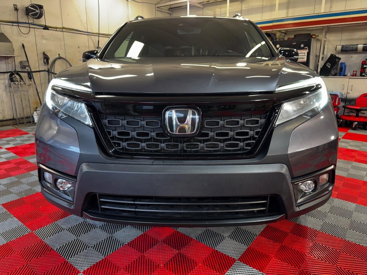 Used 2019 Honda Passport Touring image 2