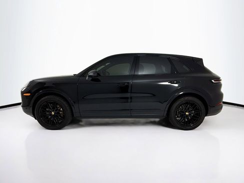 Certified 2024 Porsche Cayenne AWD/4WD image 2