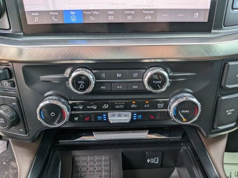 Used 2024 Ford F350 King Ranch AWD/4WD image 31