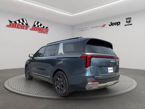 Used 2025 Kia Carnival SX FWD image 6