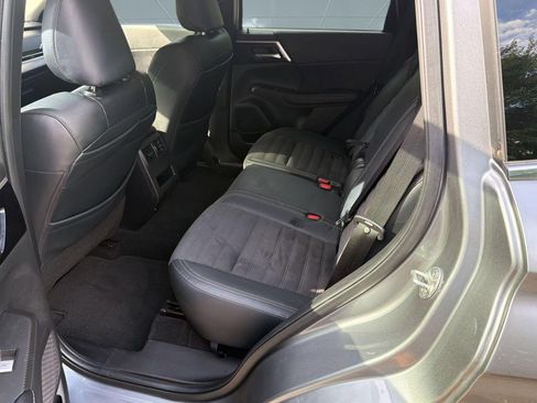 Used 2022 Mitsubishi Outlander SE FWD image 20