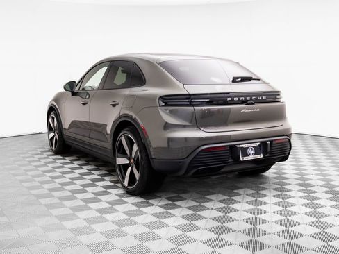 New 2025 Porsche Macan 4S Electric image 3