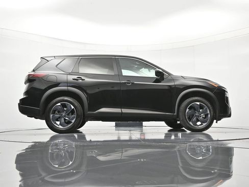 Certified 2024 Nissan Rogue SV FWD image 38