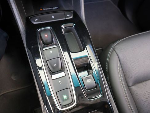 Used 2022 Chevrolet Bolt LT w/ Infotainment Package FWD image 49