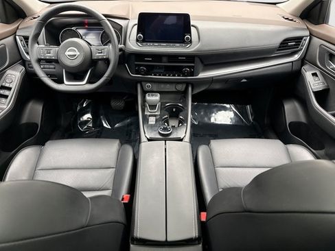Used 2023 Nissan Rogue SV w/ SV Premium B Package AWD/4WD image 14