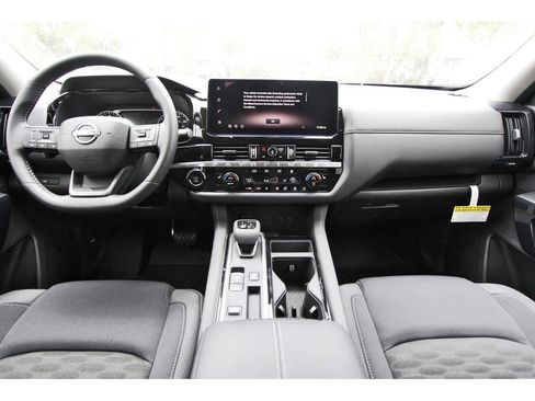 New 2026 Nissan Pathfinder SV w/ SV Premium Package FWD image 9