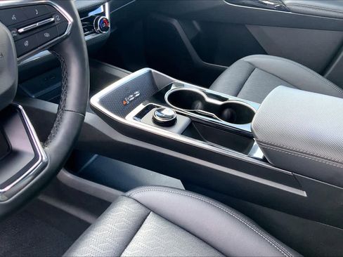 Certified 2026 Chevrolet Equinox LT w/ Convenience Package II image 16