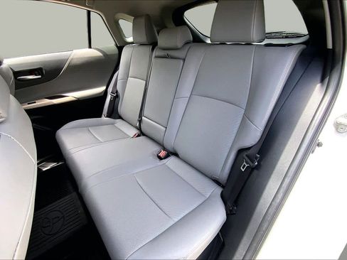 Used 2024 Toyota Venza Limited AWD/4WD image 21